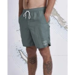 Salty Crew Quiver 18" Elastic Boardshorts -Diving Equipment Shop 30335089 fatgrnl 2 5